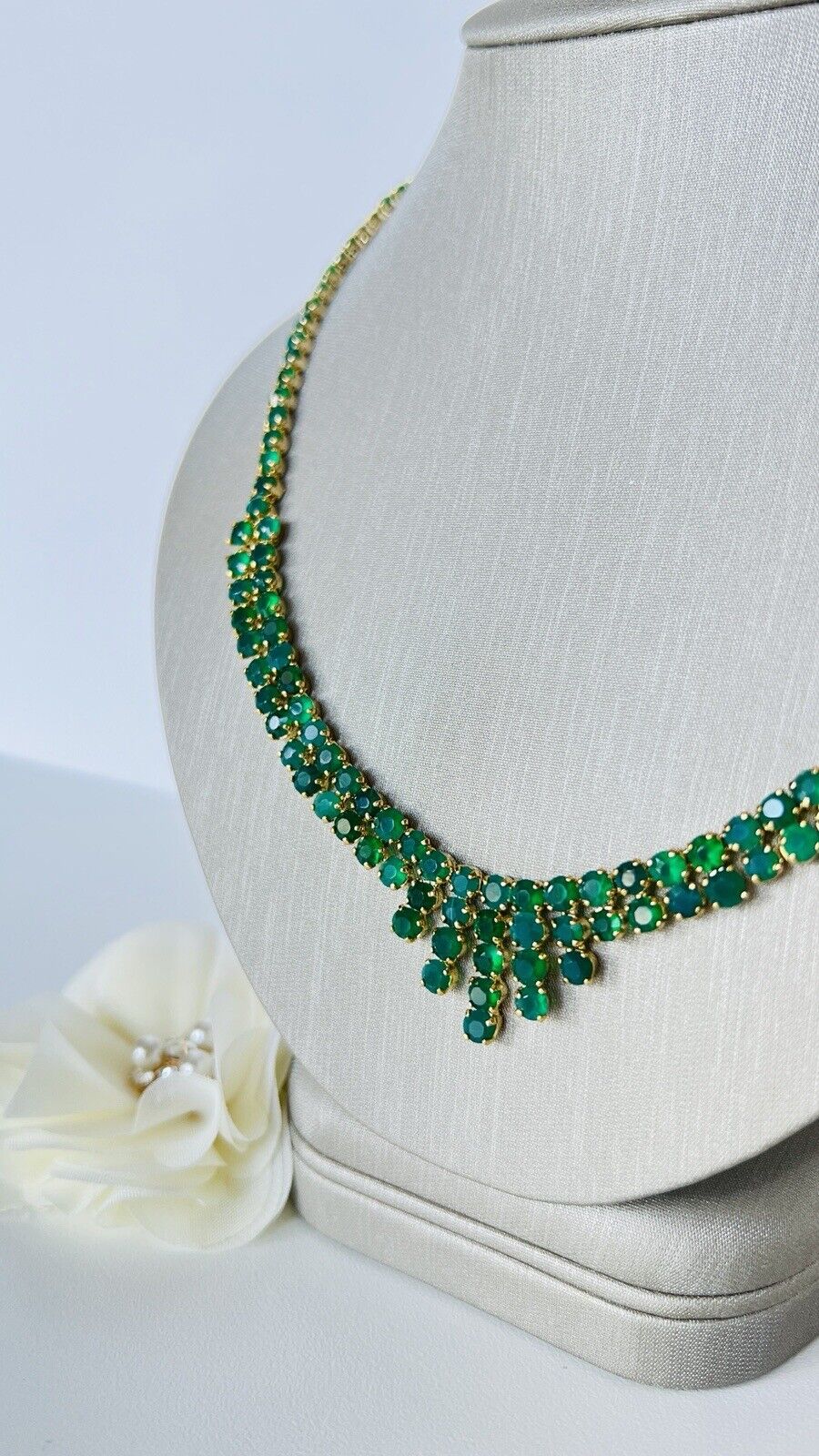 Gorgeous Vintage Genuine Green Onyx (25ctw) "Cleopatra" Necklace, 19" New