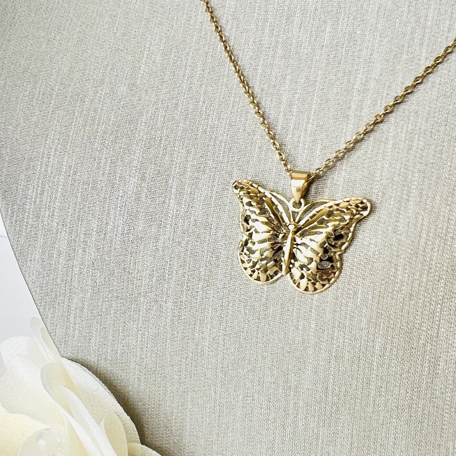 Solid 14k Yellow Gold Filigree Butterfly Pendant/Charm, New, 0.94"