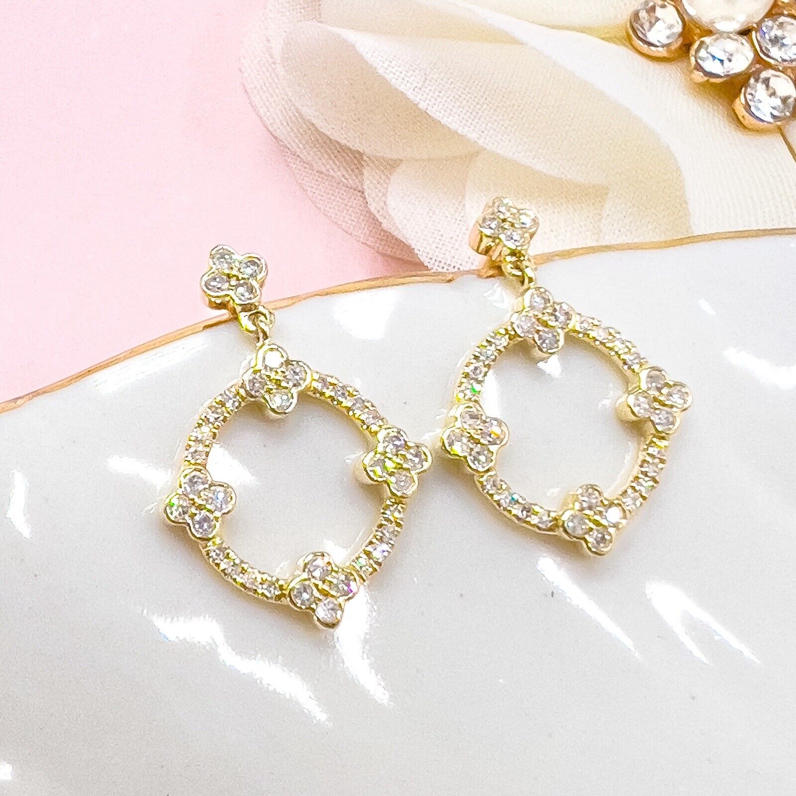 10k Yellow Gold Genuine Diamond Circle Dangle Earrings, New