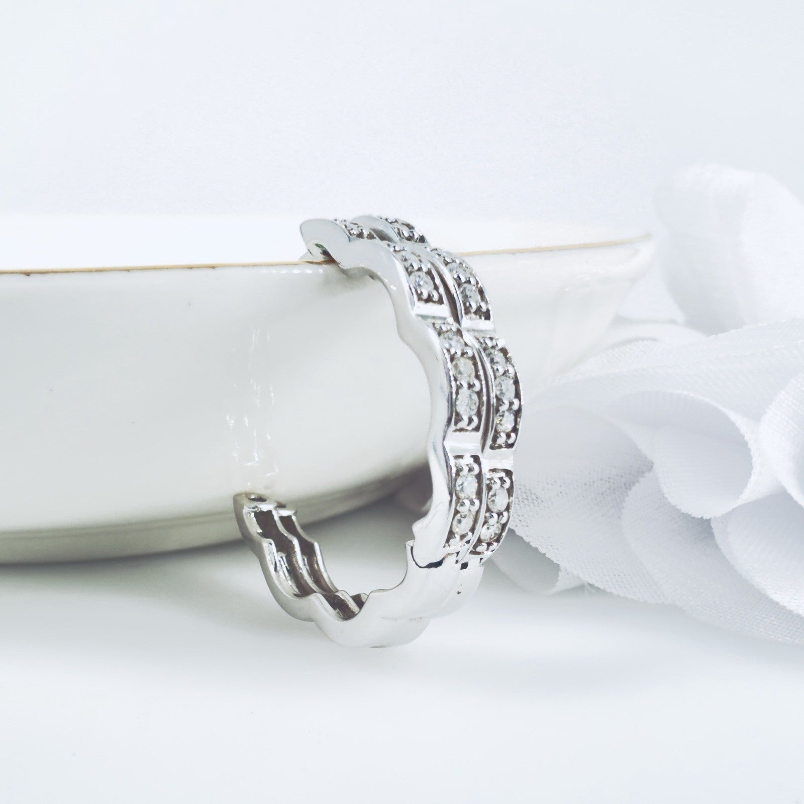 14K White Gold & Genuine Diamond Scalloped Oval Hoop Earrings, New