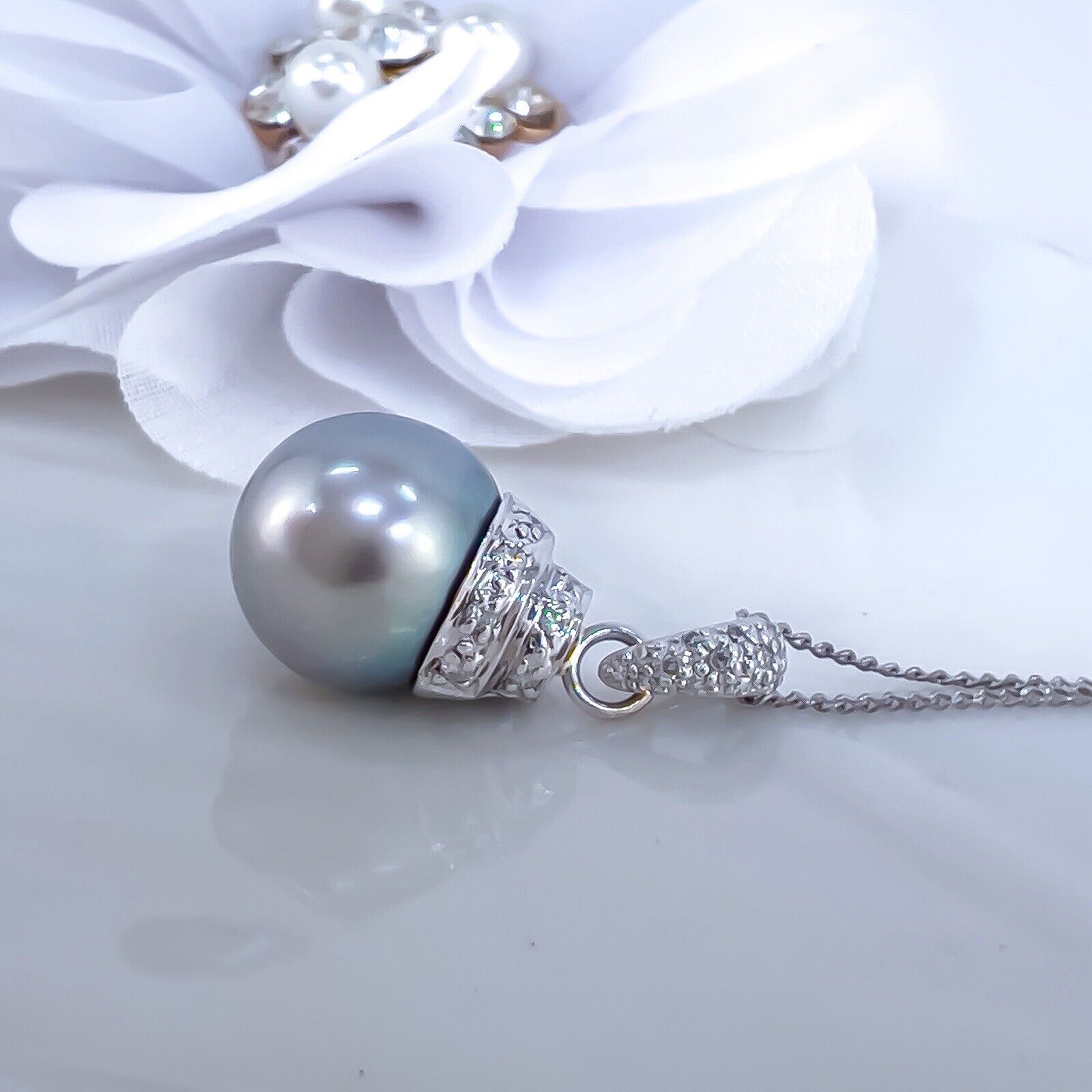 Solid 14k White Gold Genuine Tahitian Pearl (10.6mm) & Diamond Pendant, New