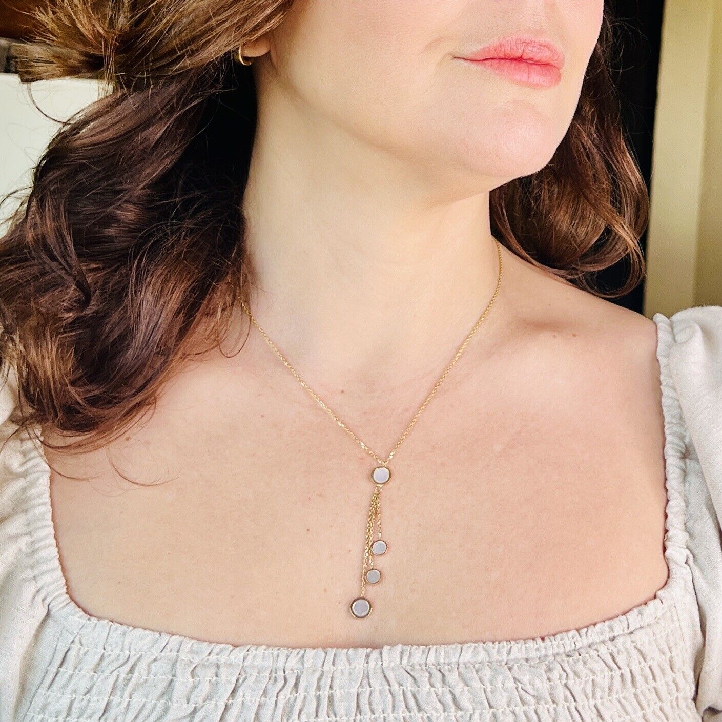 Genuine Mother of Pearl & Solid 14k Yellow Gold Triple Dangle Necklace, New, 18"