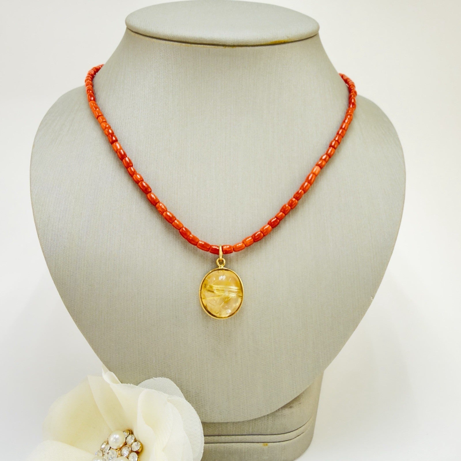 14k Yellow Gold Natural Red Coral Barrel Necklace, New 17.5"