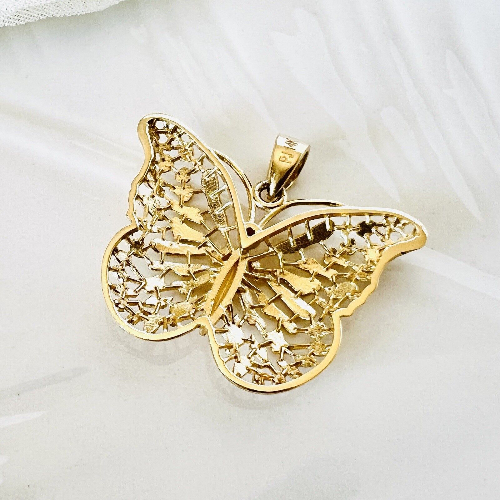 Solid 14k Yellow Gold Filigree Butterfly Pendant/Charm, New, 0.94"