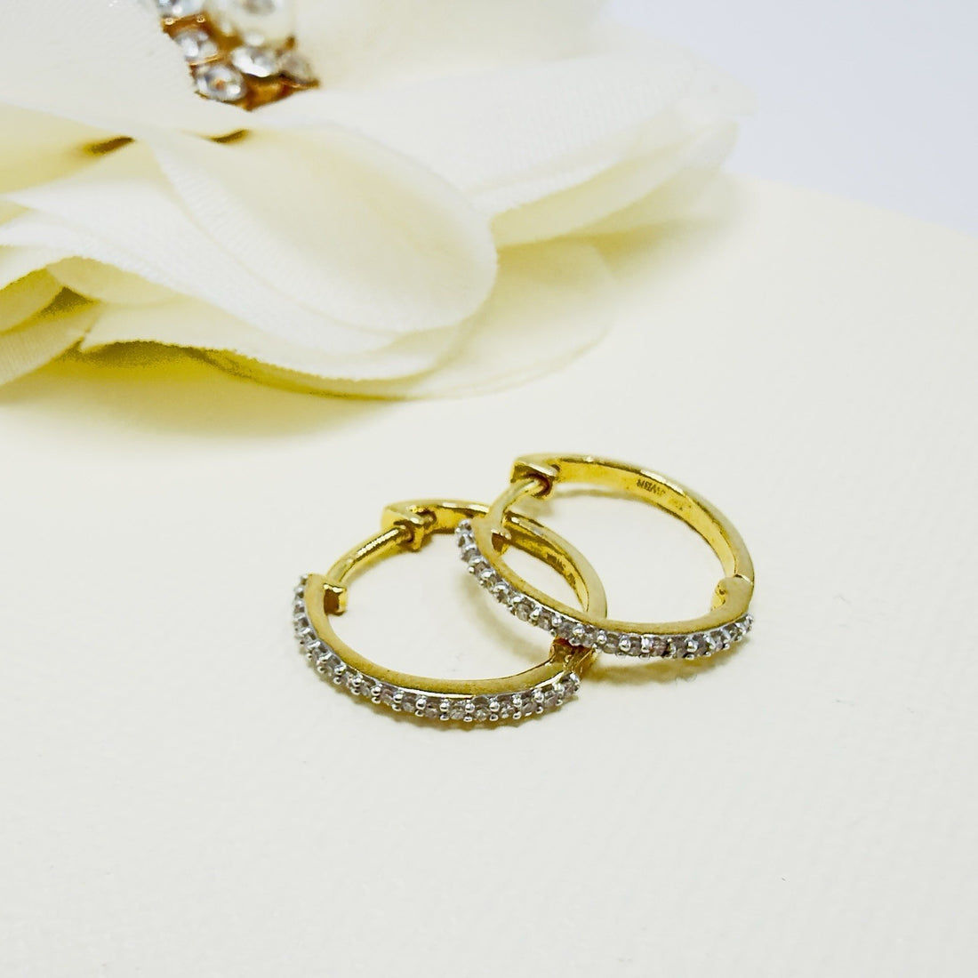 10k Yellow Gold Genuine Diamond Huggie Hoop Earrings, New