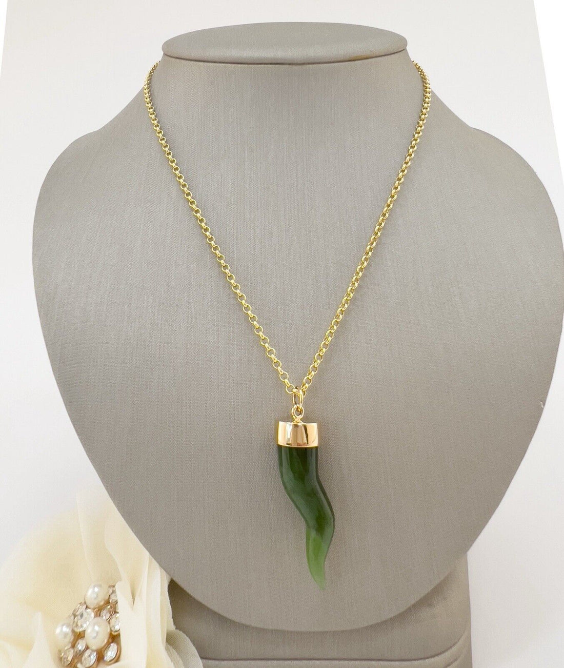 14k Yellow Gold Nephrite Jade Cornicello Horn Pendant, New, 1.68"
