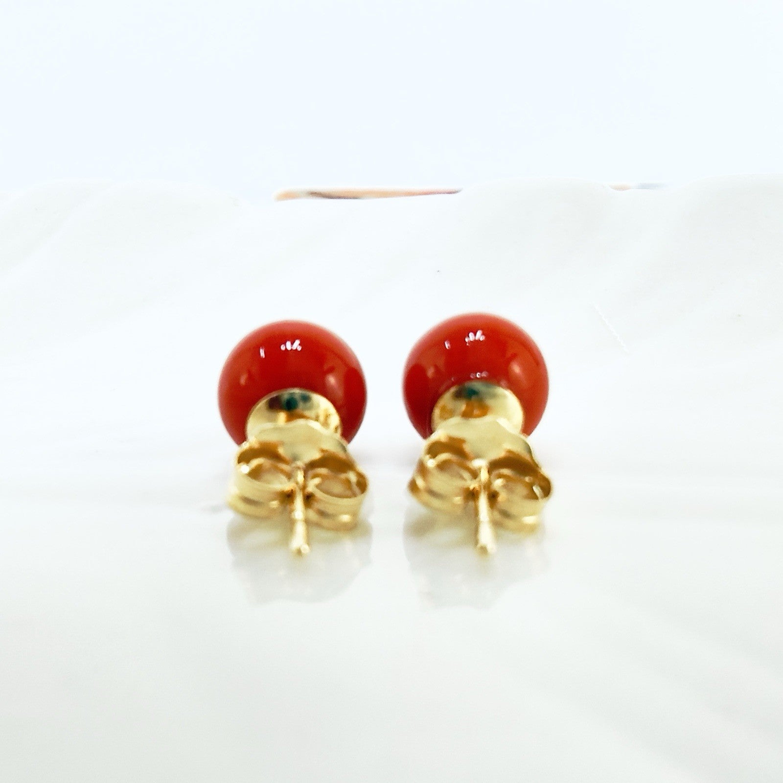 14k Yellow Gold Natural Italian Red Coral STud Earrings, New 6.8mm
