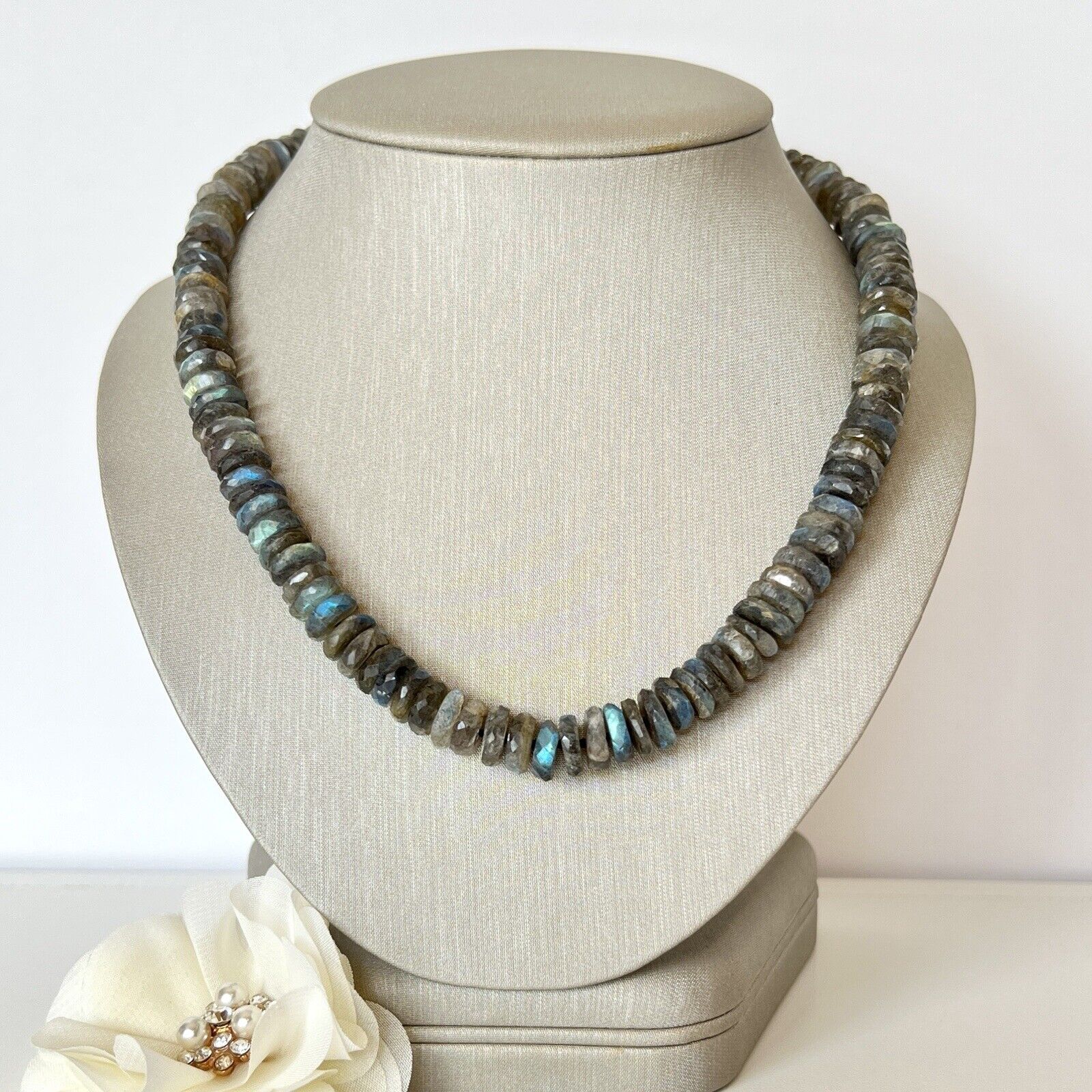 Genuine Labradorite (352cts) 14k Strand/String Beaded Necklace, New 18.5"