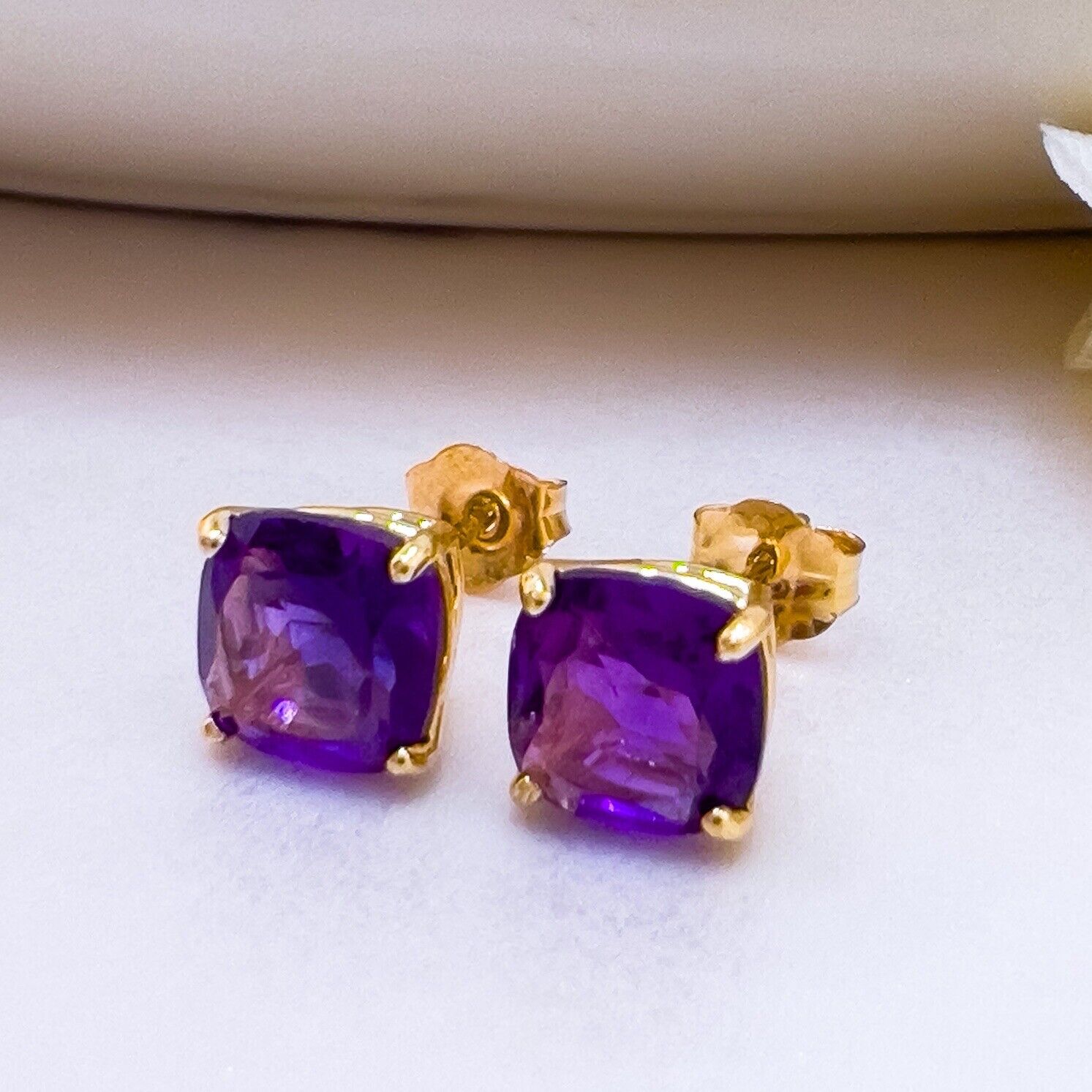 Solid 10k Yellow Gold Genuine Amethyst 6mm Stud Earrings, New
