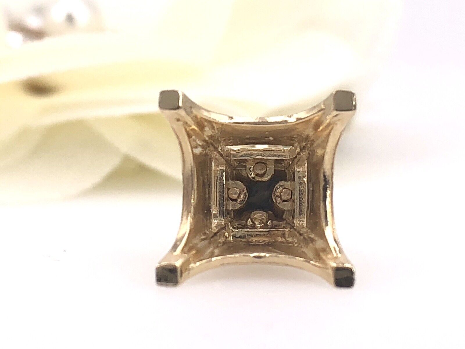 Solid 14K Yellow Gold Eiffel Tower W/ Cubic Zirconia 3-D Pendant/Charm, New