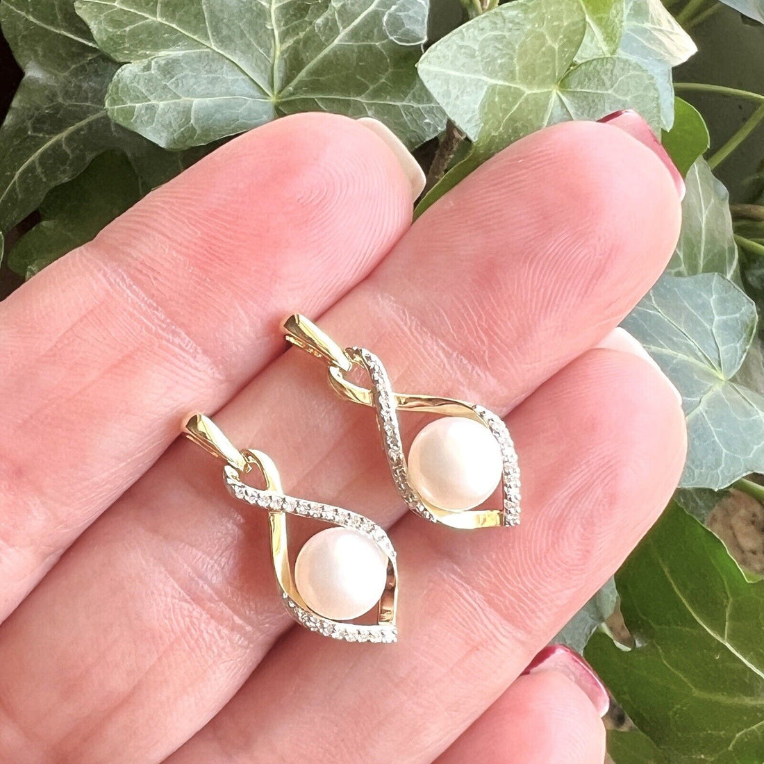 Solid 10k Yellow Gold Genuine Pearl (7mm) & Diamond Dangle Drop Earrings, New