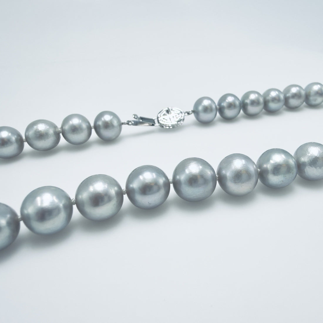 14k White Gold and Genuine Silver Cultured Pearl 10.5-11.5mm Necklace, 17.5" New