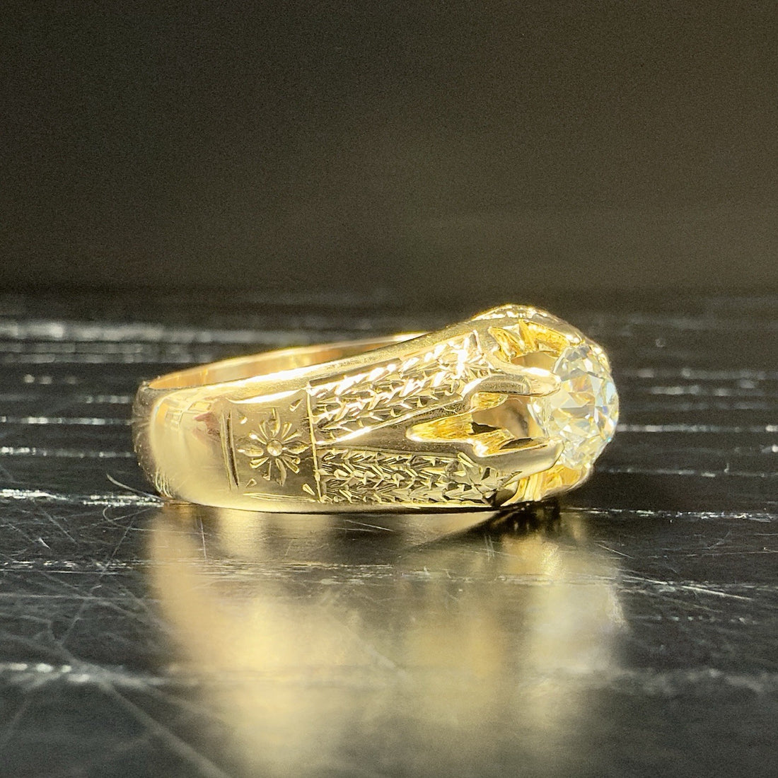 Antique 18k Yellow Gold Diamond Engraved Men's Ring, Preowned Sz.9