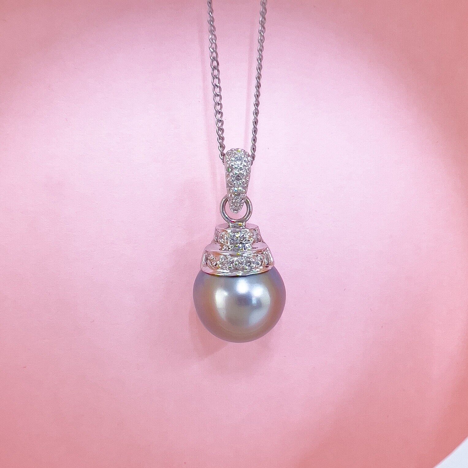 Solid 14k White Gold Genuine Tahitian Pearl (10.6mm) & Diamond Pendant, New